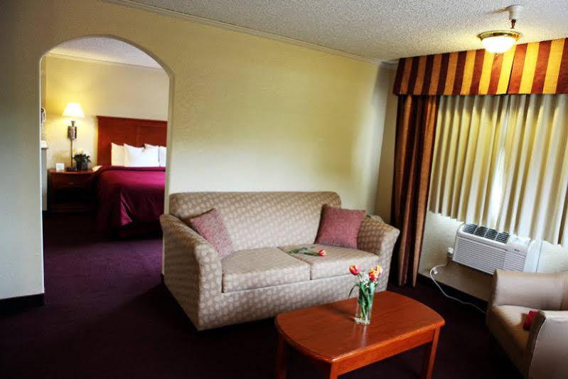 Clarion Inn Renton-Seattle Extérieur photo