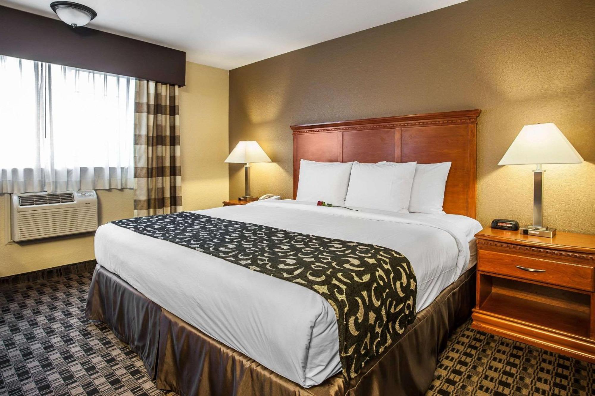 Clarion Inn Renton-Seattle Extérieur photo