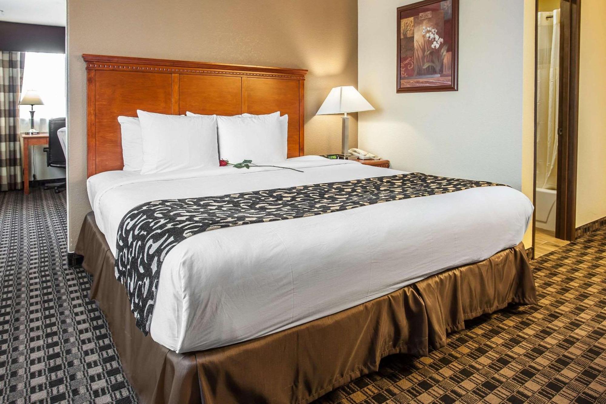 Clarion Inn Renton-Seattle Extérieur photo