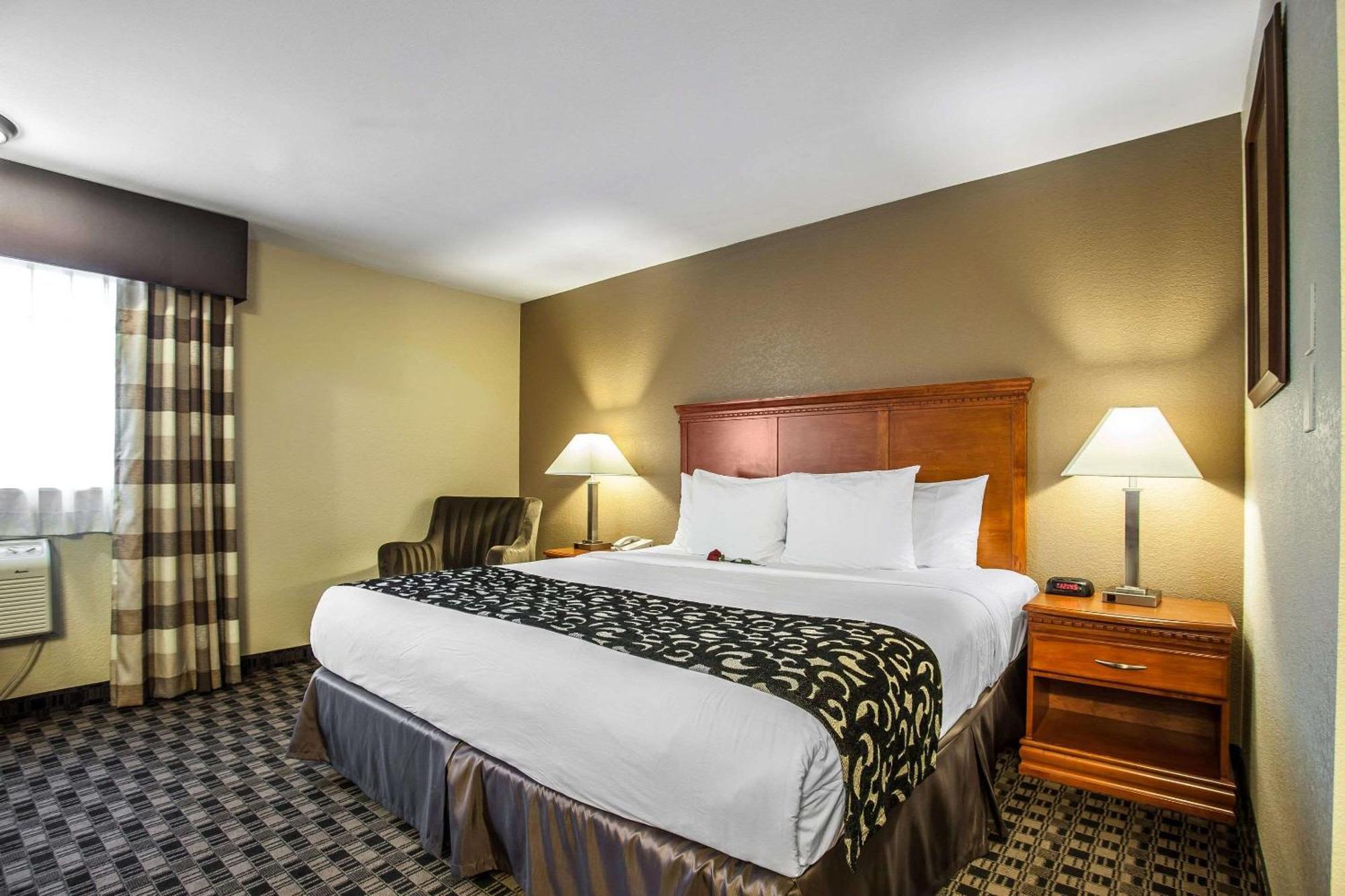 Clarion Inn Renton-Seattle Extérieur photo